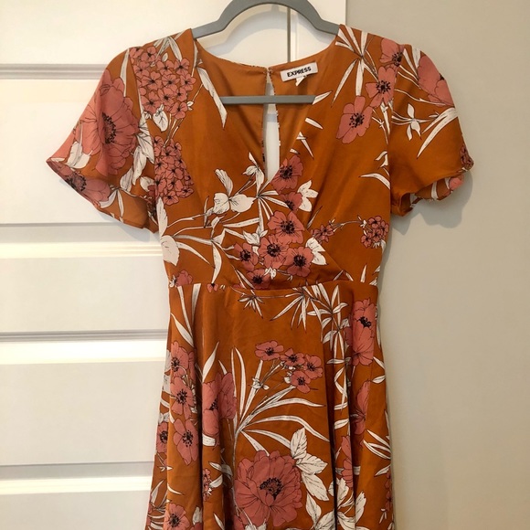 ✨Express Fit and Flare Mini Dress✨ - Picture 3 of 6